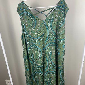 Green Paisley Design Sleeveless Loose Fitting Plus Size 2X Lightweight Dress